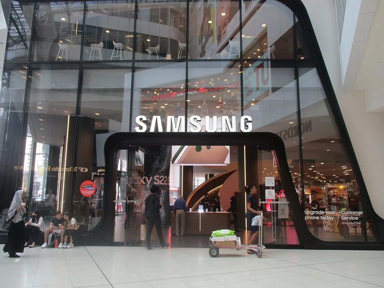 Samsung Store Jobs in India 2026 – Sales Executive, Promoter, Cashier and Service Desk Roles, Salary and How to Apply