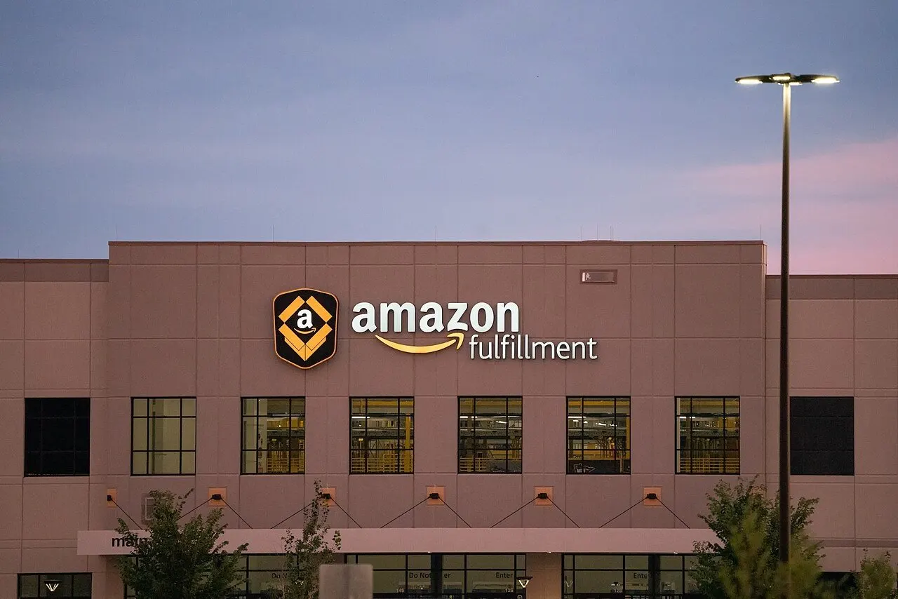 Amazon Warehouse Jobs 2026 – Picker, Packer & Sorter Roles for Freshers